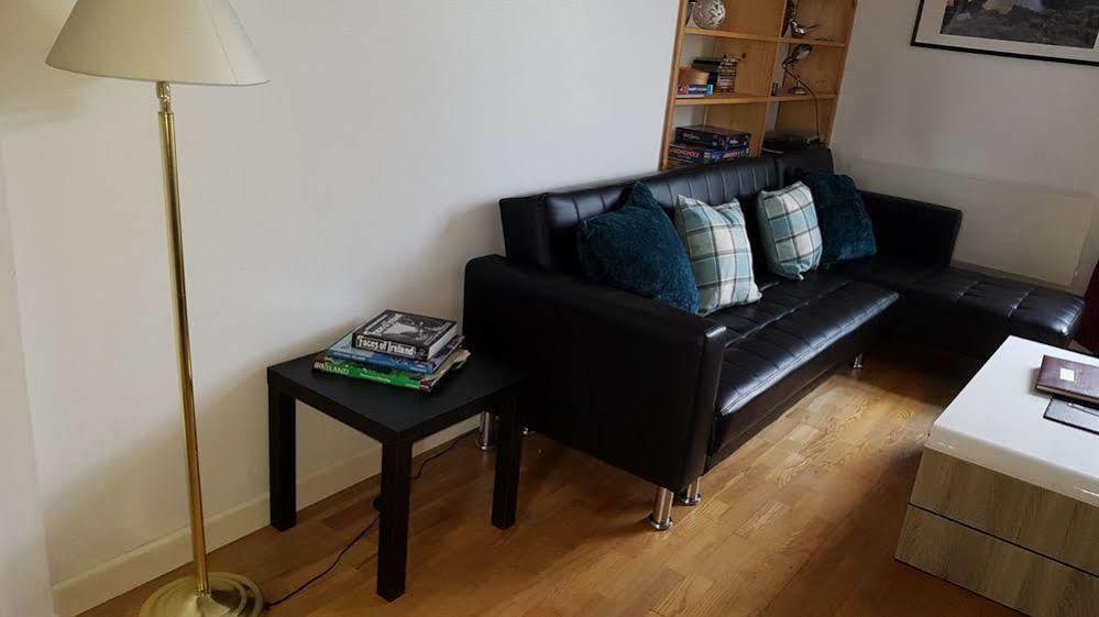 Excellent Location - City Centre - Parking - 4 Beds -2 Bedrooms Belfast Exterior foto